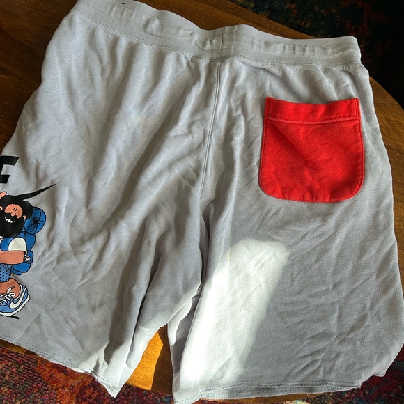 Rare!! Nike shorts - Picture 2 of 5